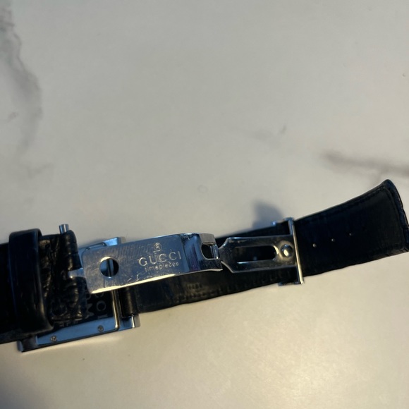 Crocodile leather watch gucci - Picture 8 of 11